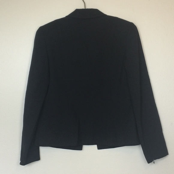 CLASSIQUES ENTIER Petite Black Blazer 6P EUC - Picture 2 of 8